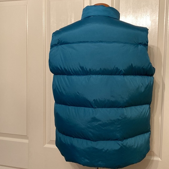 Gorgeous Cabela’s premier northern goose down vest - Picture 5 of 12
